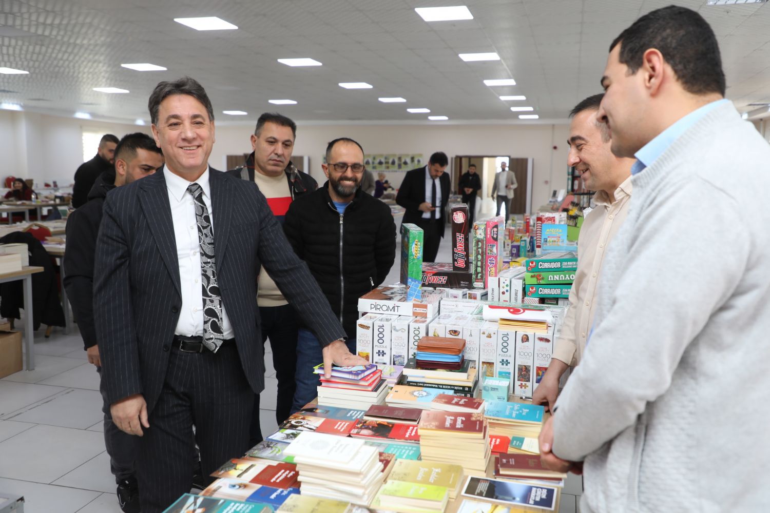 Our Mayor Adem Şengül visited the "Develi Book Days" Fairgrounds.